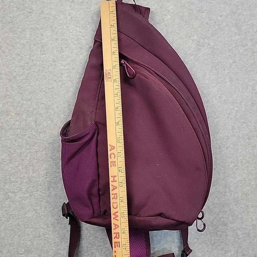 Mountain Equipment Co-op MEC Pod Sling Pack in Purple Padded Travel Hiking
